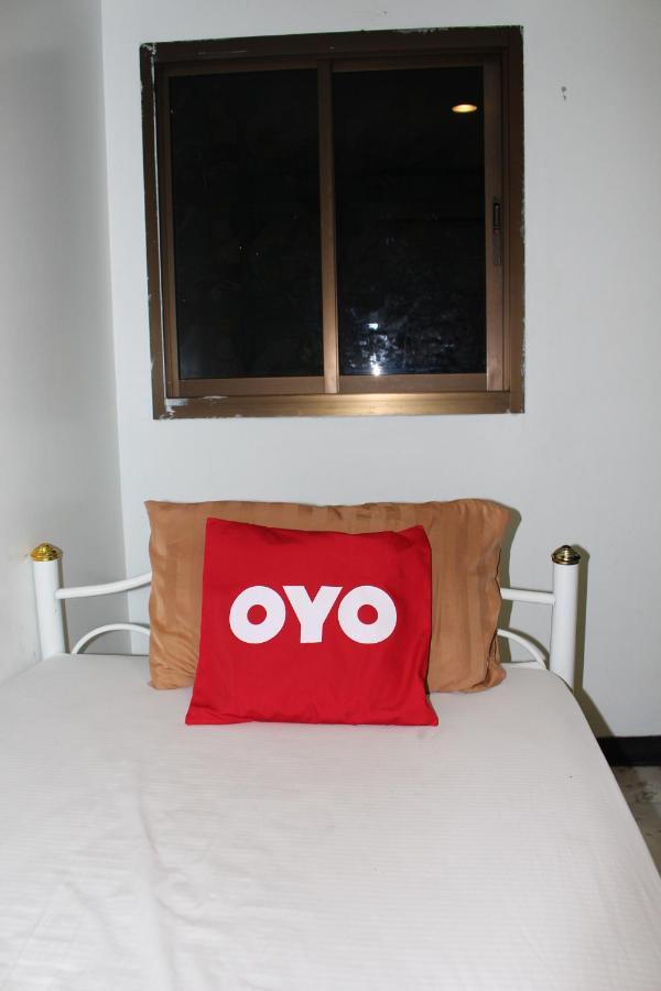 The Twins Hostel Bangkok Esterno foto